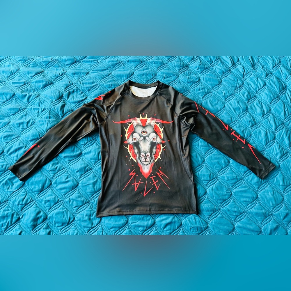 Souvenir shirt from Salem, Massachusetts! Halloween goat goth punk